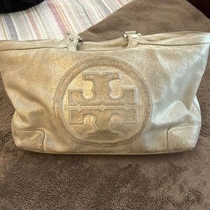 TORY BURCH Silver Metallic Bombe shoulder Bag Purse